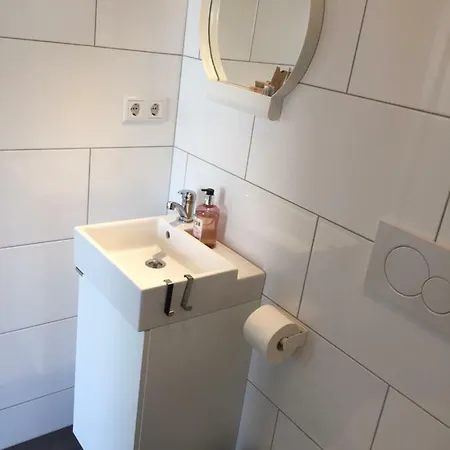 Nahe Messe Und Flughafen