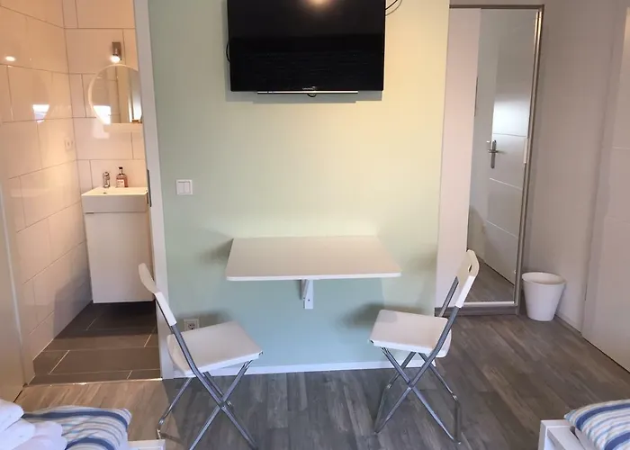 Nahe Messe Und Flughafen Appartement