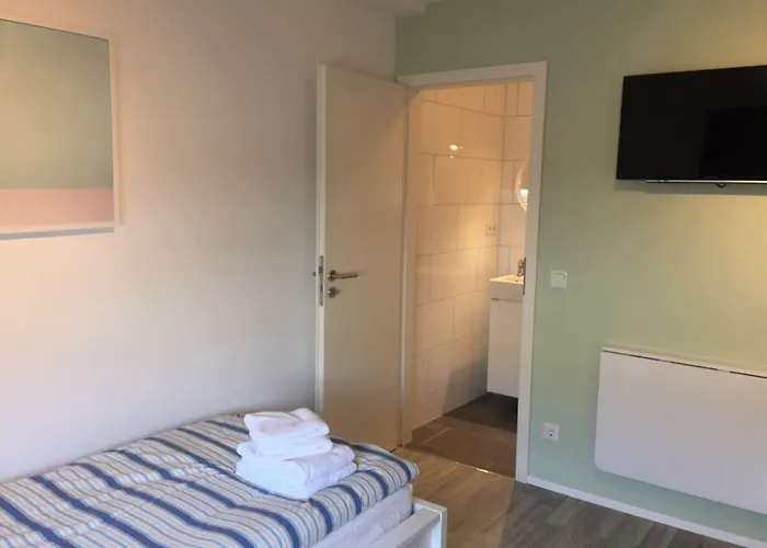 Nahe Messe Und Flughafen Appartement *